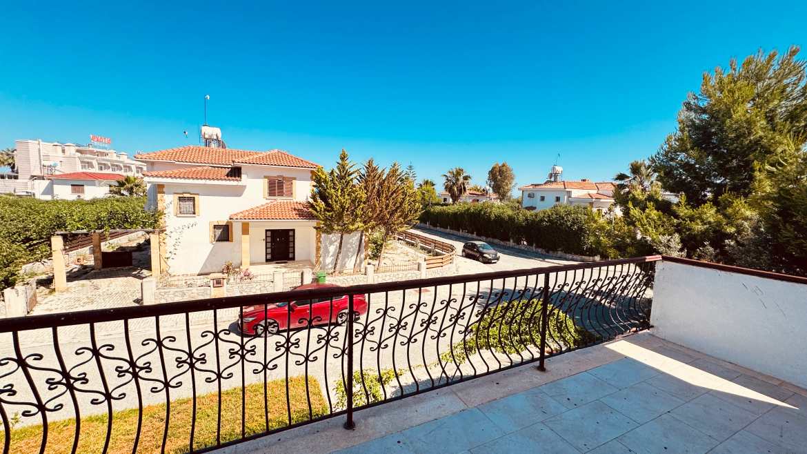 FOR SALE villa in Iskele, Bogaz - the sea and a supermarket nearby!