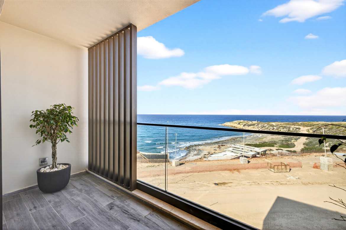Studios and 1+1 Apartments — Life Right by the Sea in One of the Best Complexes in North Cyprus from 119900