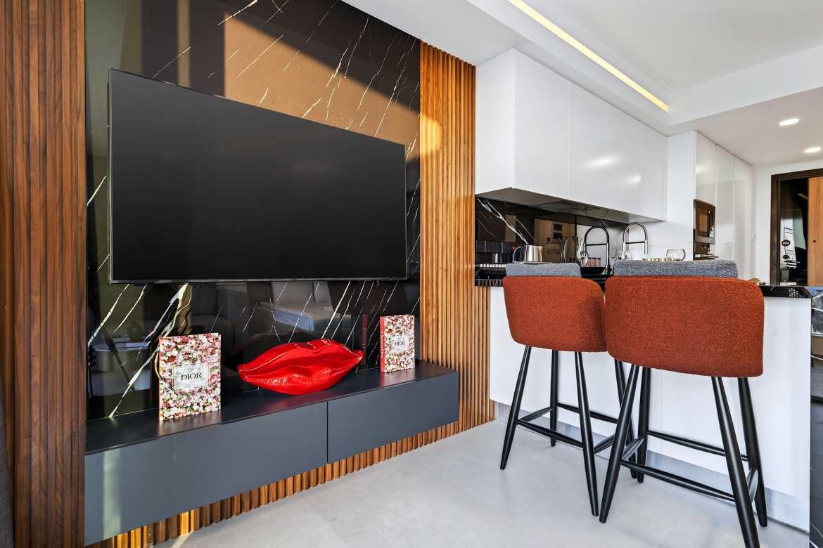 One bedroom apartment in luxurious five-star complex with a casino by the sea