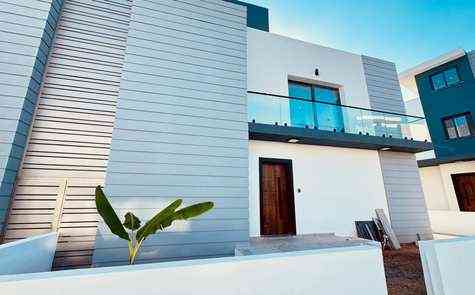 Ready 3 Bedroom Villa with Turkish Title Deed in Iskele – £395,000