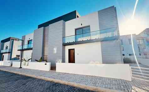Ready 3 Bedroom Villa with Turkish Title Deed in Iskele – £395,000