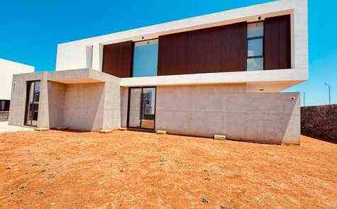 Villa 5 + 1 in a unique complex in Catalkoy on the seashore!