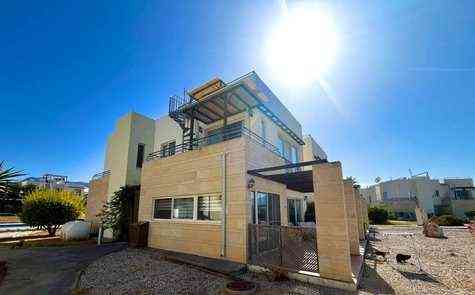 Spacious 3-Bedroom Apartment with a Large Terrace in Turtle Bay, Esentepe