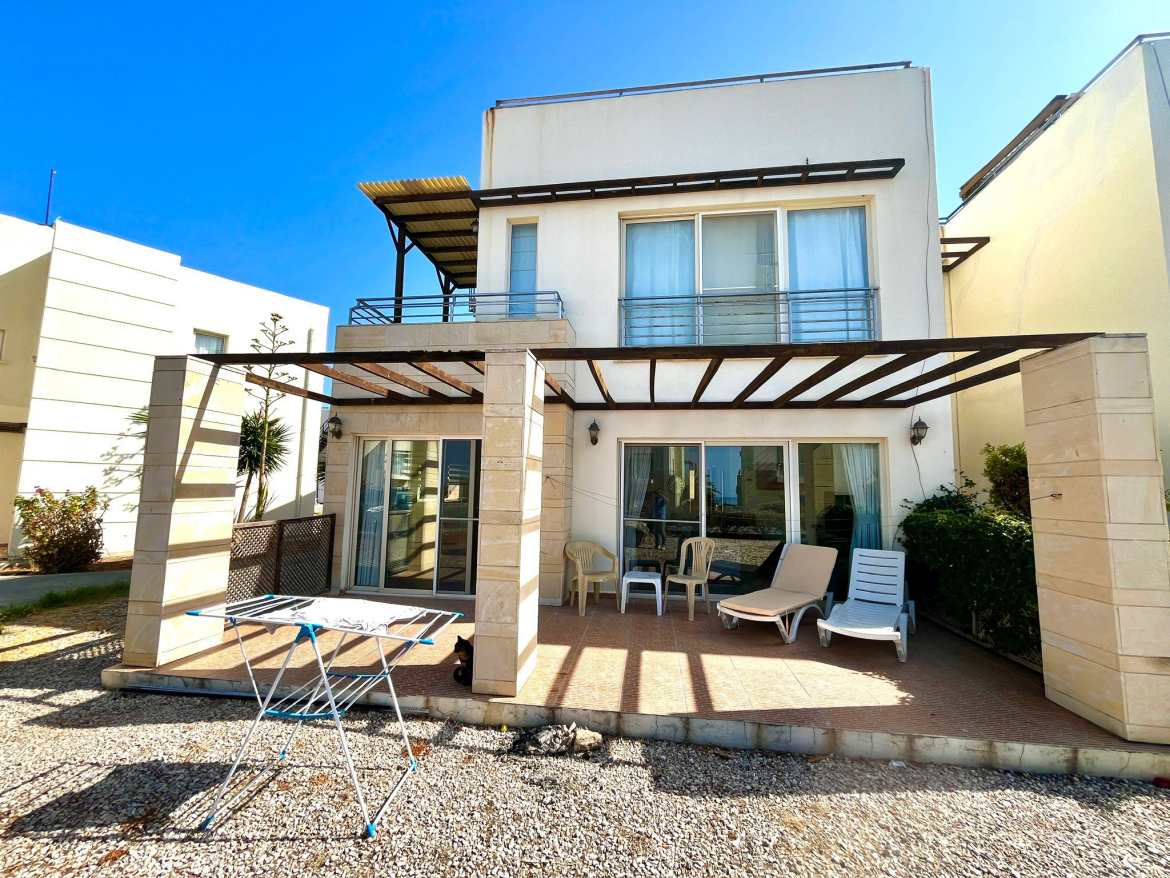Spacious 3-Bedroom Apartment with a Large Terrace in Turtle Bay, Esentepe