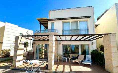 Spacious 3-Bedroom Apartment with a Large Terrace in Turtle Bay, Esentepe