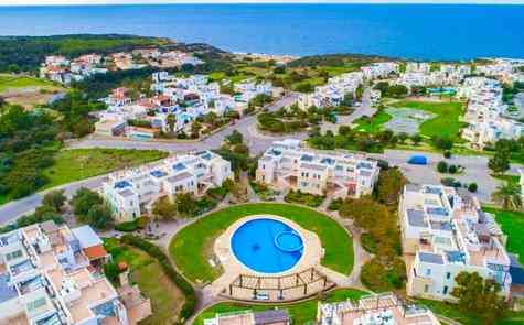 Spacious 3-Bedroom Apartment with a Large Terrace in Turtle Bay, Esentepe