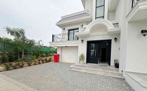 Exclusive 4+1 Villas with Private Pools | La Palazzo, İskele