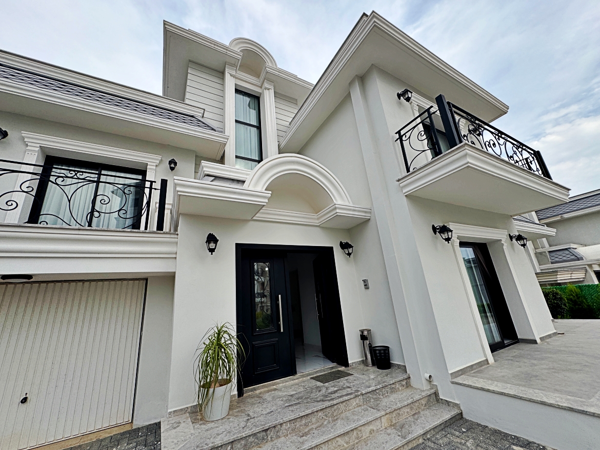 Exclusive 4+1 Villas with Private Pools | La Palazzo, İskele